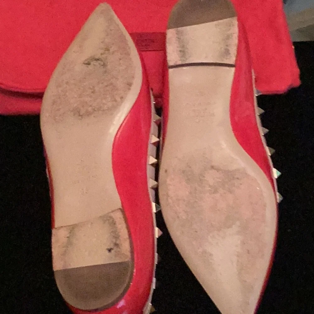 Valentino Garavani Red and Tan Studded Flats - Picture 5 of 7
